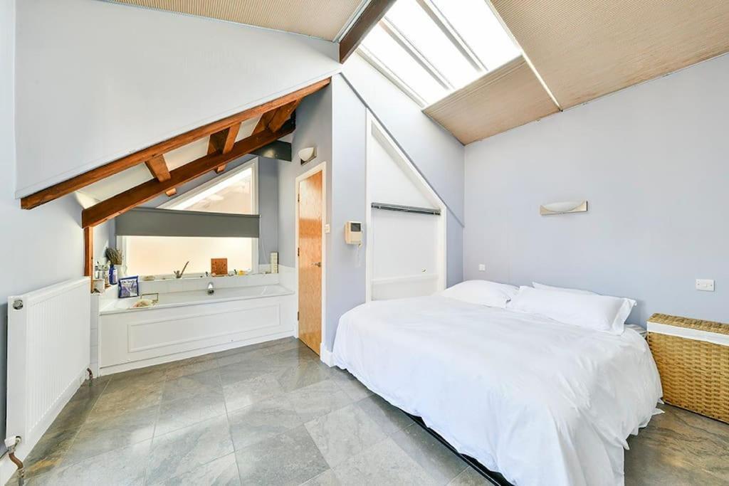 Appartamento Dovecote - Sanctuary In The Sky Londra